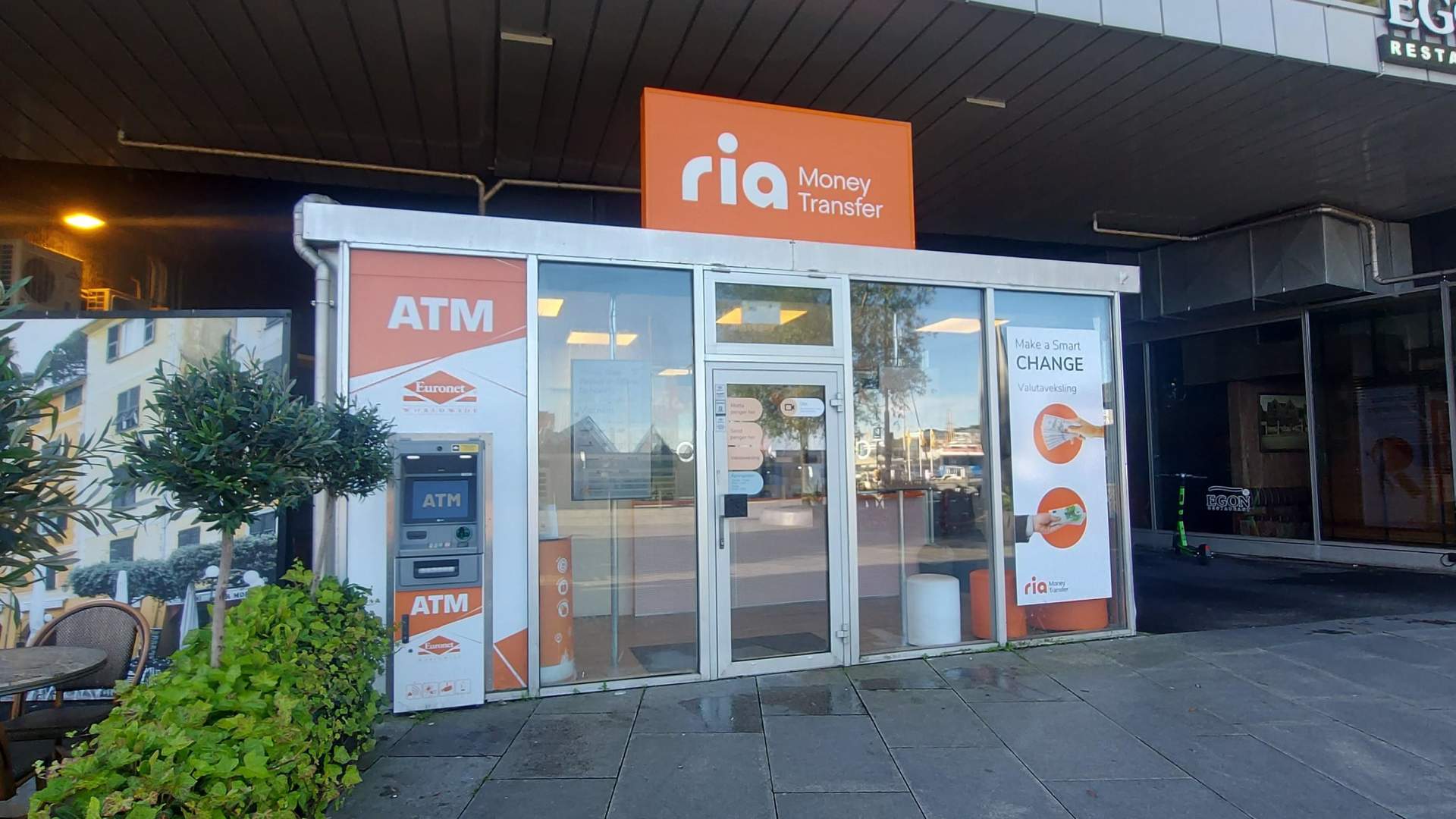 Ria Money Transfer Currency Exchange in Stavanger Shops
